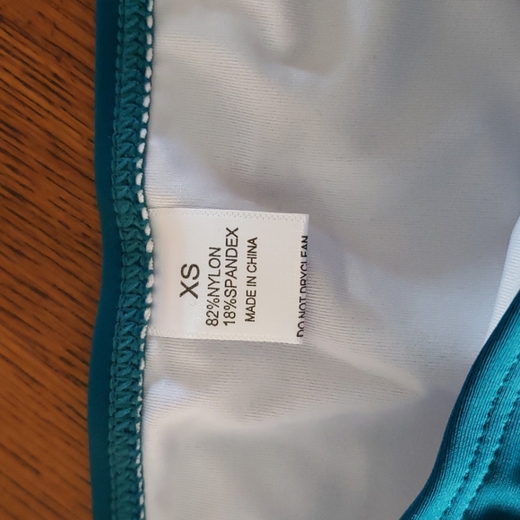 NWOT Daisy Top Bikini - Picture 4 of 5
